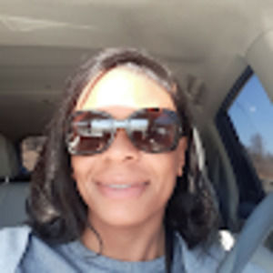 Meet your Posher, Latoya